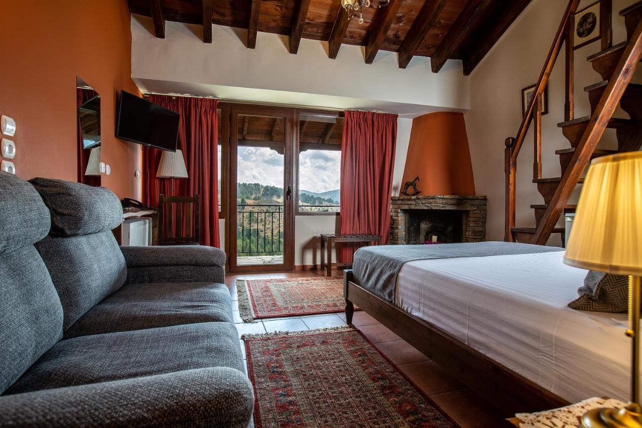 La Noi Guesthouse Samarina Ngoại thất bức ảnh