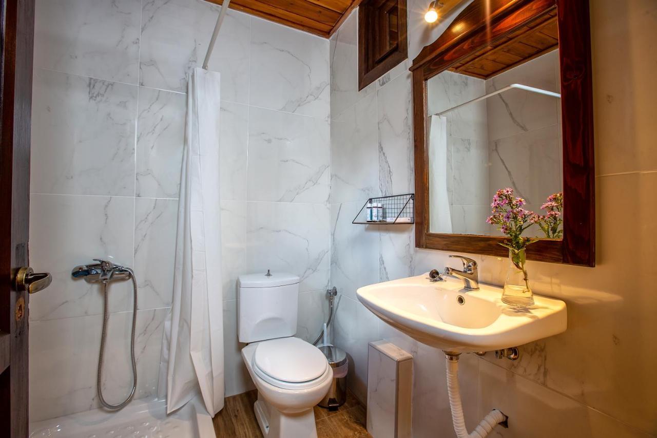 La Noi Guesthouse Samarina Ngoại thất bức ảnh