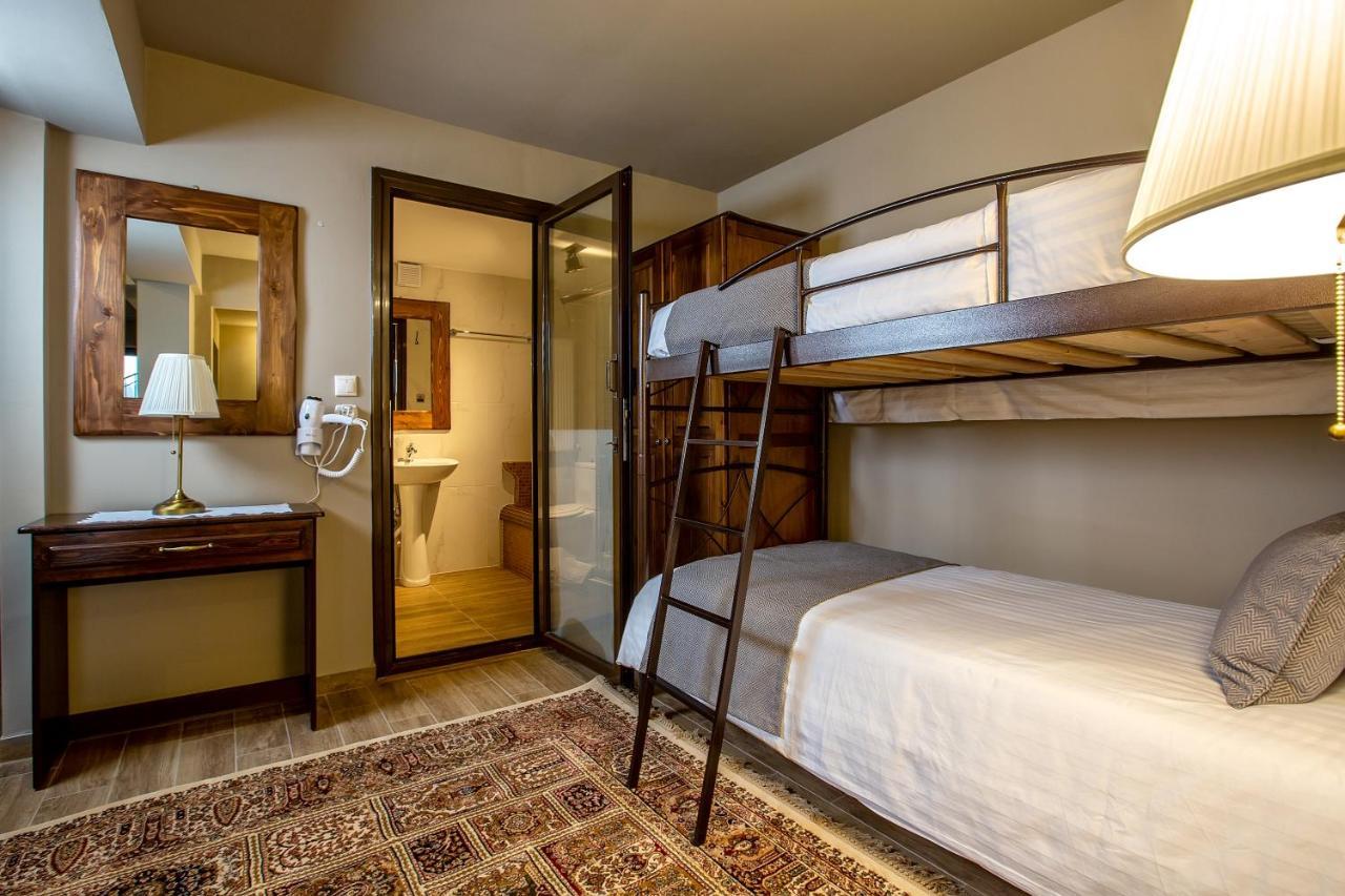 La Noi Guesthouse Samarina Ngoại thất bức ảnh